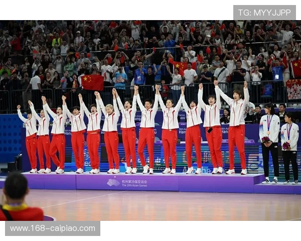 奥运女排争锋激烈 中华女排勇夺金牌书写辉煌历史